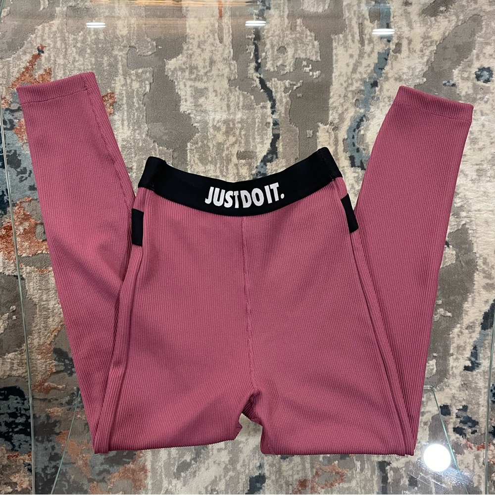 Nike Pink Leggings